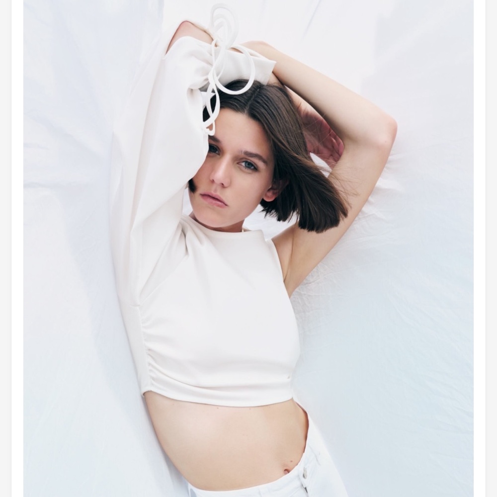 Zara white top with one sleeve - Picture 2 of 6